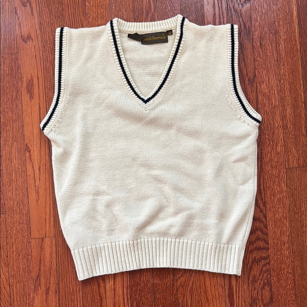 Vintage David Harrison Knit sweater vest Cream with Navy detail Size M, runs S